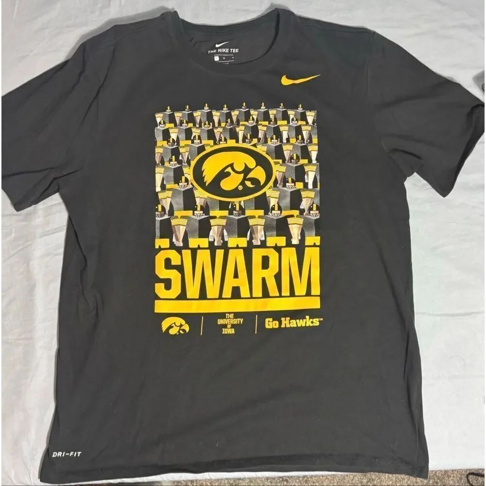 Nike Iowa Hawkeyes Football Swarm T Shirt Mens Large Black Short Sleeve